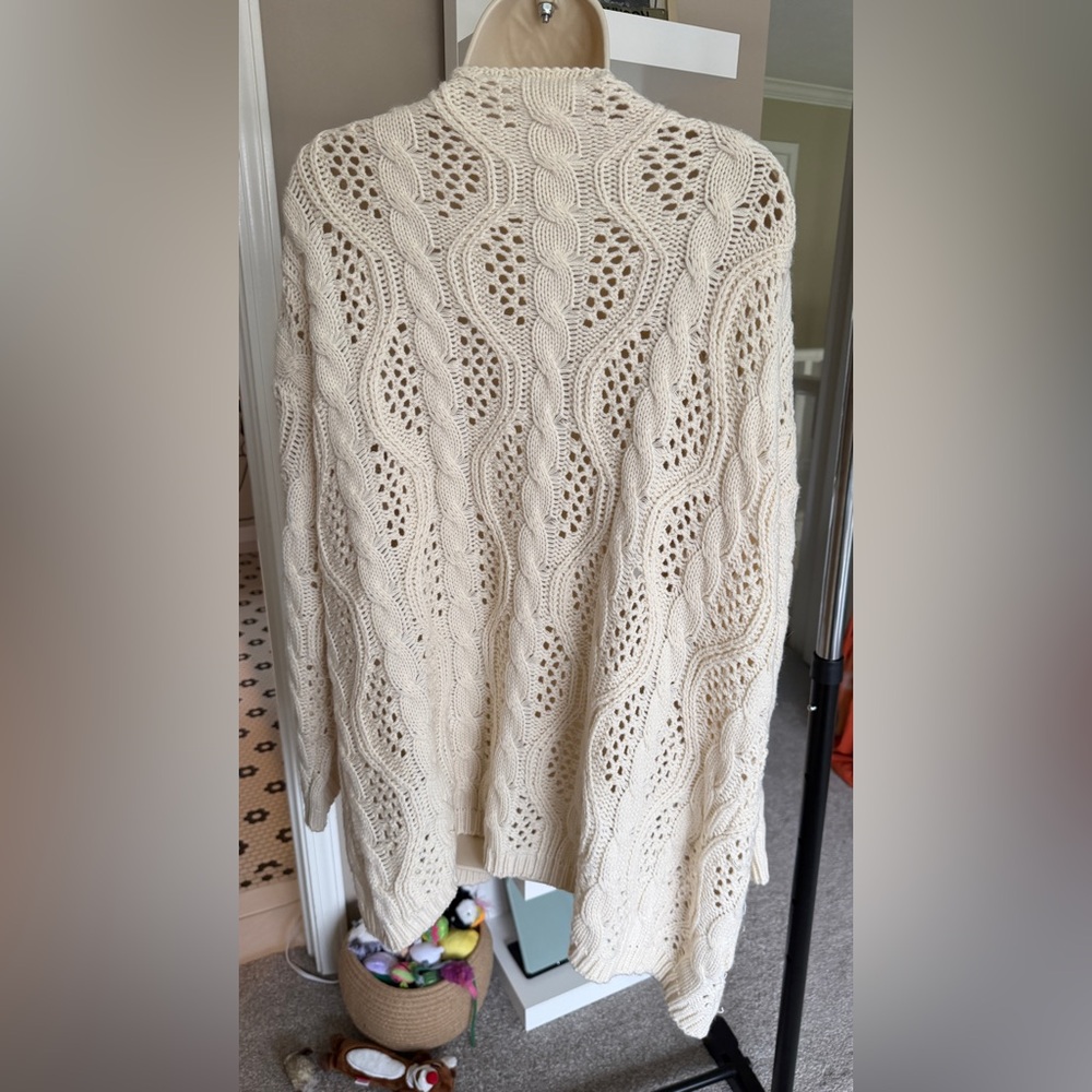 Open-Front Cream Knit Cardigan with Pockets - Picture 2 of 3